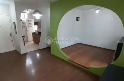 Apartamento com 3 quartos à venda na rua nunes, 557, medianeira, porto alegre, 63 m2 por r$ 180.000