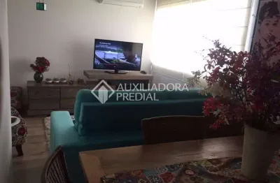 Apartamento com 2 quartos à venda na avenida bento gonçalves, 1515, partenon, porto alegre, 65 m2 por r$ 540.000