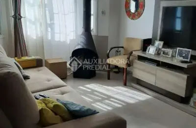 Casa com 3 quartos à venda na rua marcelo küfner, 58, hípica, porto alegre, 205 m2 por r$ 749.000
