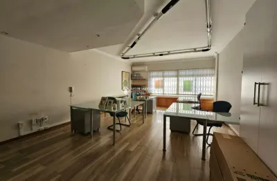 Sala comercial à venda na rua faria santos, 47, petrópolis, porto alegre, 44 m2 por r$ 280.000