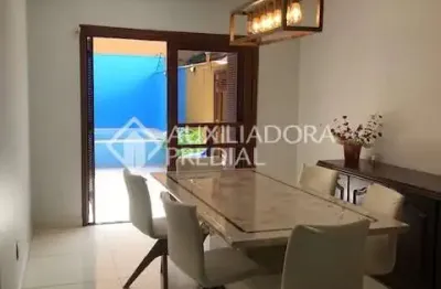 Casa com 4 quartos à venda na rua coronel jaime da costa pereira, 340, partenon, porto alegre, 307 m2 por r$ 1.090.000