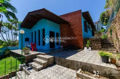 Casa com 3 quartos à venda na rua osmar meletti, 82, espírito santo, porto alegre, 118 m2 por r$ 420.000