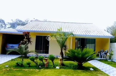 Casa em condomínio fechado com 3 quartos à venda na rua cedro, 181, são lucas, viamão, 180 m2 por r$ 655.500