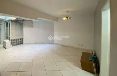 Apartamento com 2 quartos à venda na avenida alegrete, 414, petrópolis, porto alegre, 55 m2 por r$ 299.990