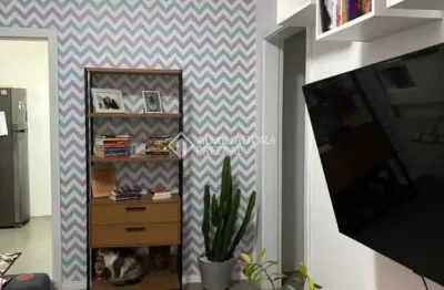 Apartamento com 2 quartos à venda na rua joão alfredo, 345, cidade baixa, porto alegre, 62 m2 por r$ 249.900