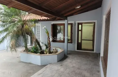 Casa em condomínio fechado com 3 quartos à venda na rua pasteur, 395, ipanema, porto alegre, 293 m2 por r$ 1.300.000
