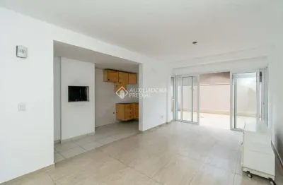 Apartamento com 2 quartos à venda na rua camerino, 41, petrópolis, porto alegre, 101 m2 por r$ 870.000