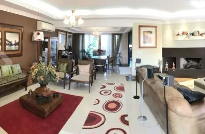 Casa em condomínio fechado com 4 quartos à venda na avenida cai, 735, cristal, porto alegre, 400 m2 por r$ 1.810.000