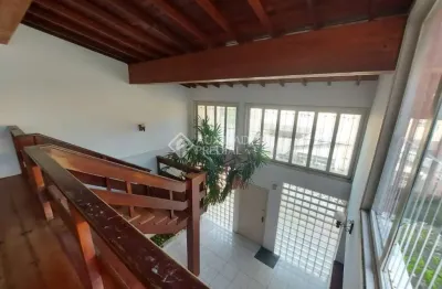 Casa em condomínio fechado com 7 quartos à venda na avenida belém, 68, teresópolis, porto alegre, 650 m2 por r$ 1.200.000