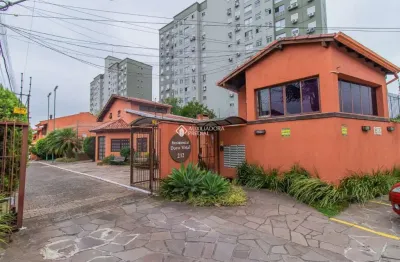 Casa em condomínio fechado com 2 quartos à venda na rua dom vital, 212, glória, porto alegre, 89 m2 por r$ 395.000