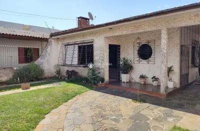 Casa com 3 quartos à venda na rua júlio de castilhos, 1064, niterói, canoas, 210 m2 por r$ 598.000