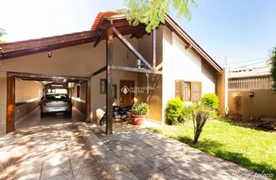 Casa com 3 quartos à venda na rua mem de sá, 529, nossa senhora das graças, canoas, 204 m2 por r$ 874.000