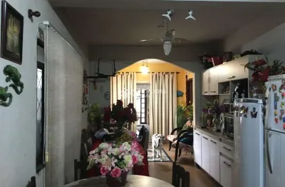 Casa com 3 quartos à venda na rua monte castelo, 701, nossa senhora das graças, canoas, 600 m2 por r$ 664.999