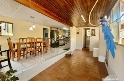 Casa com 4 quartos à venda na avenida do nazario, 181, olaria, canoas, 360 m2 por r$ 529.999