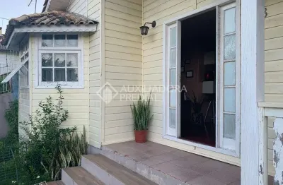 Casa com 3 quartos à venda na rua moisés vellinho, 168, são josé, canoas, 240 m2 por r$ 311.999