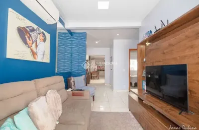 Casa em condomínio fechado com 2 quartos à venda na rua santa eulália, 57, olaria, canoas, 57 m2 por r$ 270.000