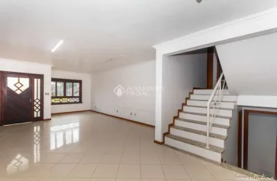 Casa com 4 quartos à venda na rua irmão guilherme, 290, marechal rondon, canoas, 227 m2 por r$ 1.240.000