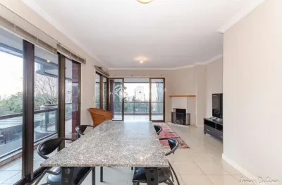 Apartamento com 3 quartos à venda na rua pedro ivo, 392, mont serrat, porto alegre, 171 m2 por r$ 1.890.000
