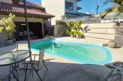 Casa com 4 quartos à venda na vereador adão rozende pinto, 150, centro, canoas, 253 m2 por r$ 1.590.000