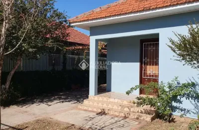 Casa com 2 quartos à venda na prolongamento da antônio ficagna, 776, fátima, canoas, 63 m2 por r$ 370.000