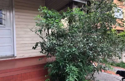 Casa com 2 quartos à venda na rua coelho neto, 39, centro, canoas, 80 m2 por r$ 500.000