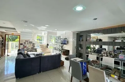Casa com 3 quartos à venda na rua suécia, 221, marechal rondon, canoas, 270 m2 por r$ 1.550.000
