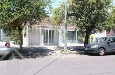 Casa em condomínio fechado com 3 quartos à venda na rua doutor eduardo chartier, 100, passo da areia, porto alegre, 150 m2 por r$ 850.000