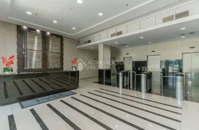 Sala comercial à venda na avenida doutor nilo peçanha, 1221, três figueiras, porto alegre, 45 m2 por r$ 640.800