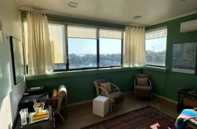 Sala comercial à venda na rua barão de cerro largo, 11, menino deus, porto alegre, 39 m2 por r$ 240.000