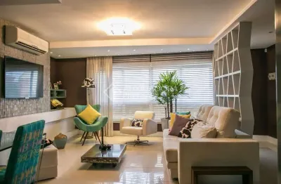 Casa em condomínio fechado com 3 quartos à venda na rua joão paetzel, 411, chácara das pedras, porto alegre, 415 m2 por r$ 1.590.000