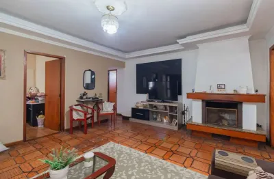 Casa com 6 quartos à venda na rua engenheiro frederico dahne, 565, sarandi, porto alegre, 220 m2 por r$ 980.000