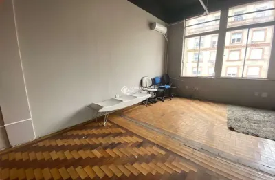 Sala comercial à venda na avenida borges de medeiros, 340, centro histórico, porto alegre, 55 m2 por r$ 200.000