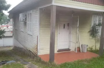 Casa em condomínio fechado com 2 quartos à venda na rua teixeira de carvalho, 162, medianeira, porto alegre, 390 m2 por r$ 390.000