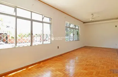 Casa em condomínio fechado com 3 quartos à venda na rua doutor alberto albertini, 275, são sebastião, porto alegre, 217 m2 por r$ 675.000