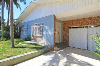 Casa em condomínio fechado com 3 quartos à venda na rua doutor alberto albertini, 275, são sebastião, porto alegre, 217 m2 por r$ 675.000