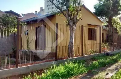 Casa em condomínio fechado com 2 quartos à venda na rua são mateus, 551, bom jesus, porto alegre, 120 m2 por r$ 700.000