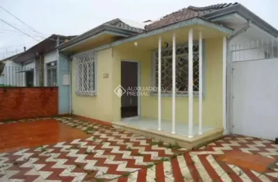 Casa com 2 quartos à venda na avenida engenheiro josé maria de carvalho, 149, vila ipiranga, porto alegre, 152 m2 por r$ 620.000