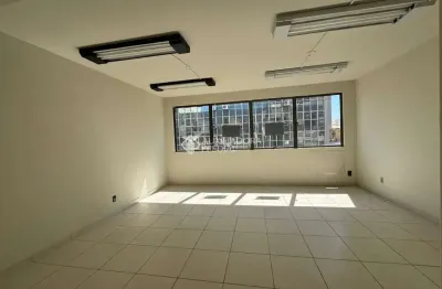 Sala comercial à venda na rua felipe camarão, 748, bom fim, porto alegre, 81 m2 por r$ 300.000