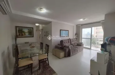 Apartamento com 3 quartos à venda na rua aracaí, 60, vila ipiranga, porto alegre, 83 m2 por r$ 530.000