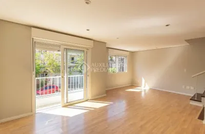 Casa em condomínio fechado com 4 quartos à venda na rua general neto, 219, floresta, porto alegre, 192 m2 por r$ 1.350.000