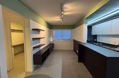 Apartamento com 2 quartos à venda na rua irmão félix roberto, 100, humaitá, porto alegre, 50 m2 por r$ 299.900