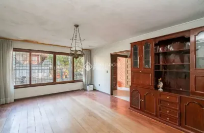 Casa em condomínio fechado com 3 quartos à venda na rua indianápolis, 140, três figueiras, porto alegre, 280 m2 por r$ 1.590.000