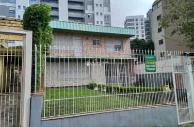 Casa em condomínio fechado com 4 quartos à venda na rua padre alois kades s j, 130, vila ipiranga, porto alegre, 330 m2 por r$ 950.000