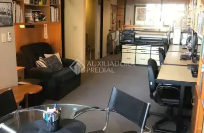Sala comercial à venda na rua dos andradas, 943, centro histórico, porto alegre, 47 m2 por r$ 500.000