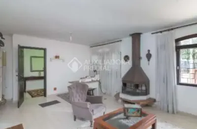 Casa com 3 quartos à venda na rua general couto de magalhães, 1797, são joão, porto alegre, 287 m2 por r$ 1.377.999
