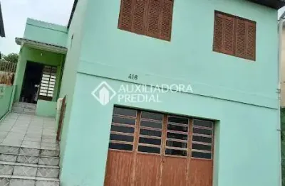Casa com 2 quartos à venda na rua paulino azurenha, 416, partenon, porto alegre, 110 m2 por r$ 350.000
