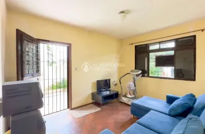 Casa com 2 quartos à venda na avenida salvador leão, 611, sarandi, porto alegre, 103 m2 por r$ 450.000