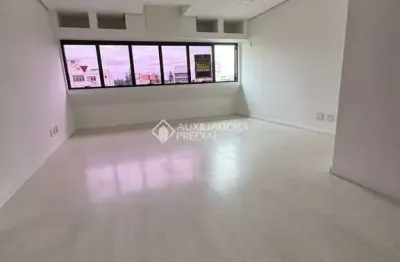 Sala comercial à venda na rua itapeva, 90, passo da areia, porto alegre, 102 m2 por r$ 249.850