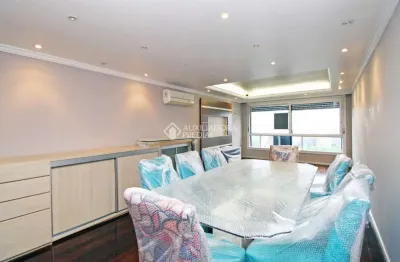 Apartamento com 3 quartos para alugar na rua quintino bocaiúva, 1234, floresta, porto alegre, 120 m2 por r$ 4.500