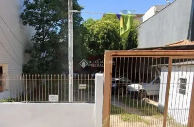 Terreno à venda na rua joão de magalhães, 41, passo da areia, porto alegre, 374 m2 por r$ 639.990